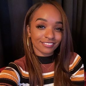 Meet your Posher, Carmella